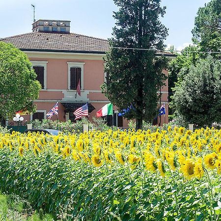 Hotel Villa Maya Cascina Exteriér fotografie