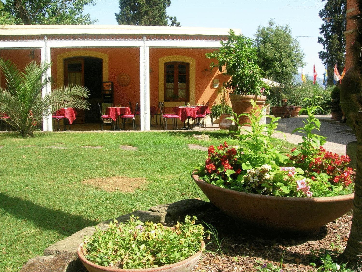 Hotel Villa Maya Cascina Exteriér fotografie